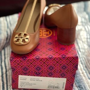 NIB TORY BURCH JANEY PUMP